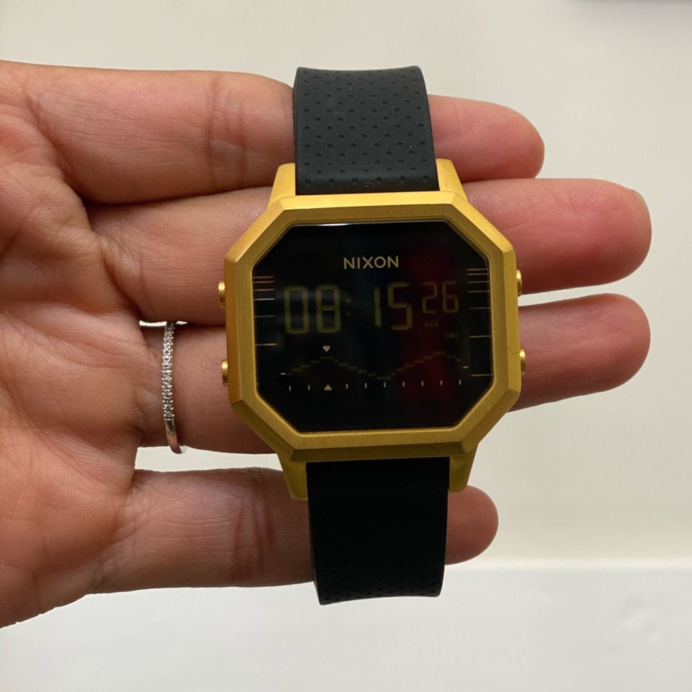 Nixon SirenStainless Steel Watch